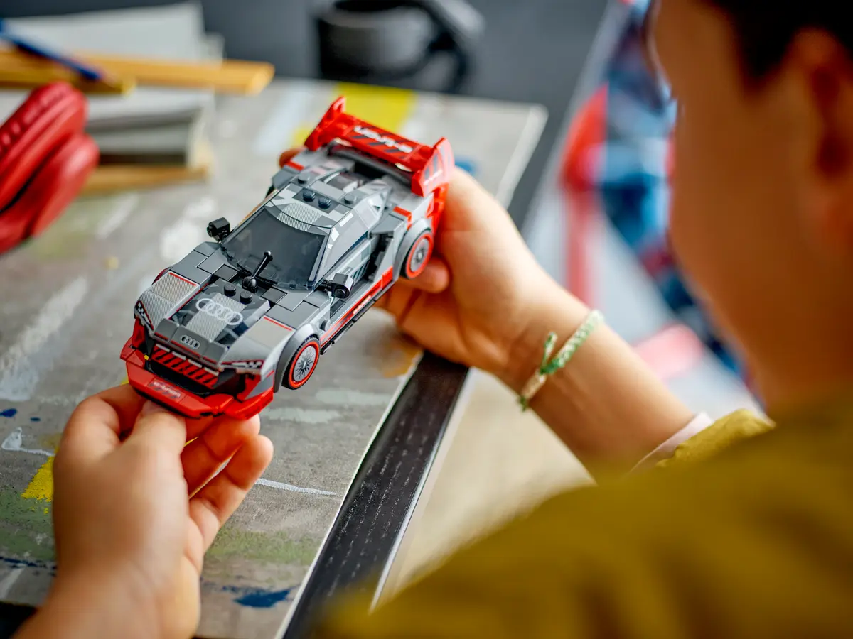 Coche de Carreras Audi S1 e-tron quattro (Lego 76921): imagen 4